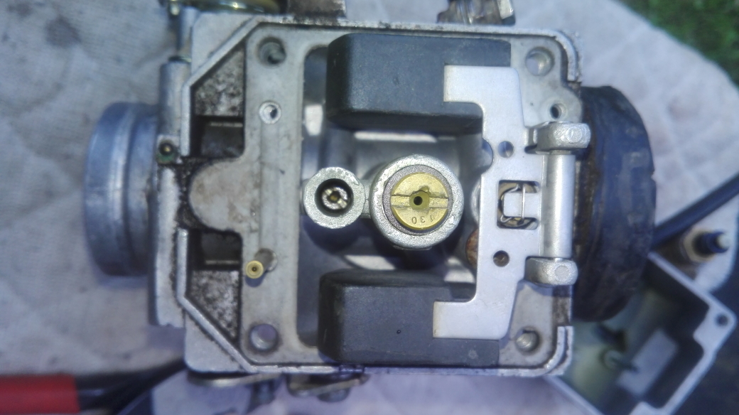 Popping on Deceleration Lean or Rich? Motorcycle Mixture Problems